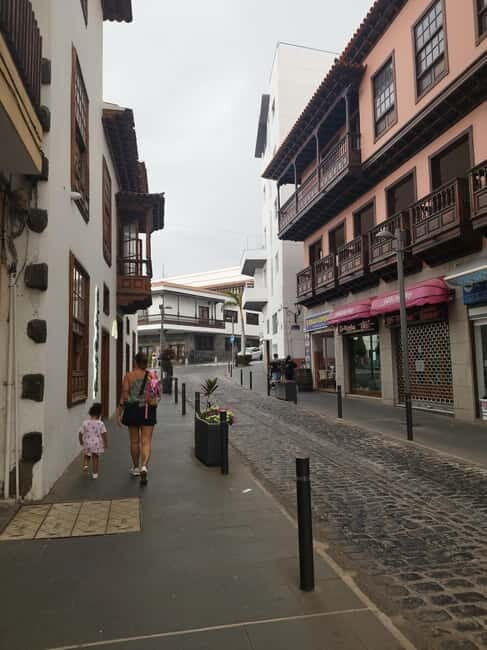 1-2 hour walking route through Puerto de la Cruz, Tenerife - San Telmo viewpoint: when the coast does the talking