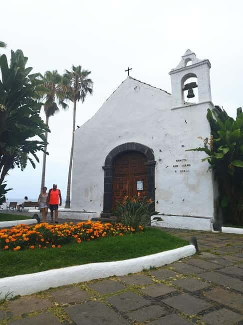 1-2 hour walking route through Puerto de la Cruz, Tenerife - Old Hermitage of San Telmo: the finish with a strong sense of place