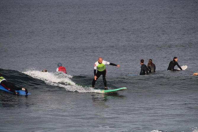 2 hours Semi-private surfing lesson in Playa de Las Americas - The 2-hour lesson flow: land theory, sea time, and photo feedback