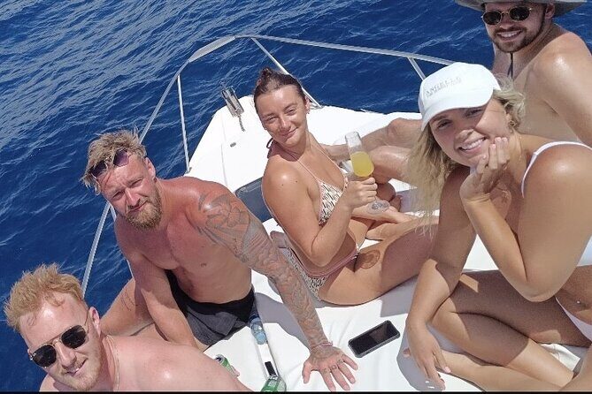 3 Hour VIP Private Luxury Boat Charter in Tenerife - Drinks and included extras: where the value really shows