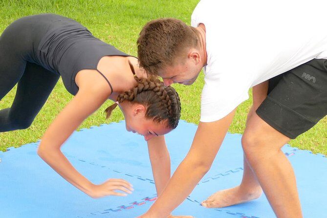 Acroyoga Tenerife Partner Yoga class - Who this acroyoga class is best for