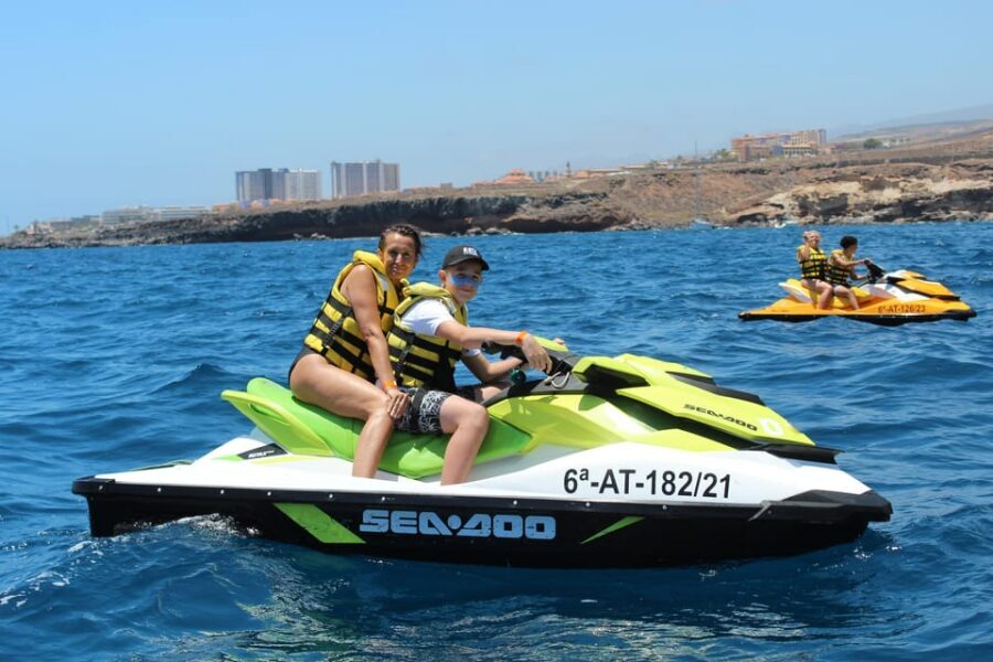 From Puerto Colon : 1 hour adrenaline JetSki tour - Jet ski gear and setup: included, but expect rules