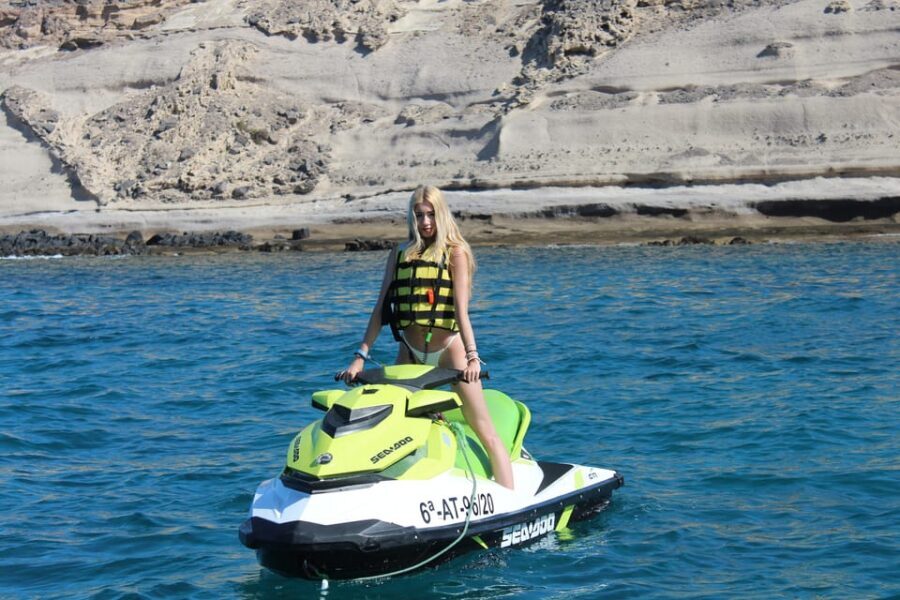 From Puerto Colon : 1 hour adrenaline JetSki tour - Price and value: is $141 for one hour a fair trade?