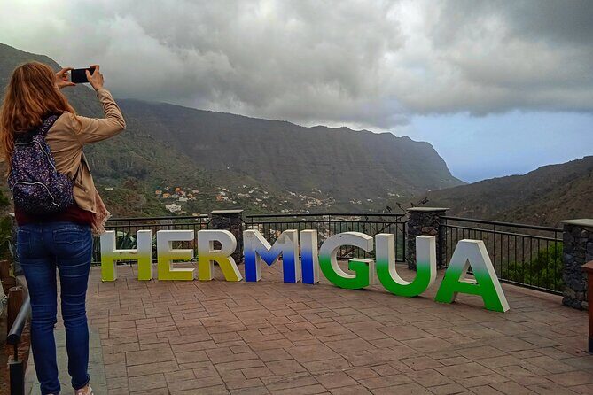 Full-day Bus Tour to La Gomera Island with Professional Guide - Stop 1: San Sebastián de La Gomera’s Coastal Charm