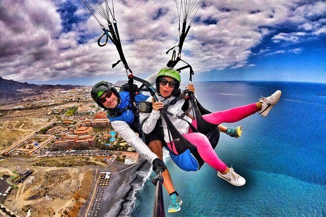 GOLD paragliding flight including videos/photos, t-shirt and a bottle of Cava - Weather, wind, and the one variable you should expect