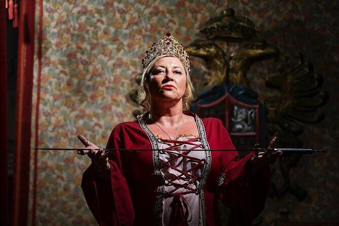 Medieval Castle with dinner from Puerto de la Cruz in TenerifeSur - English-language show plus a private group setup