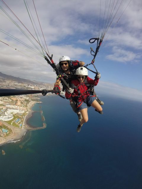 Paragliding flight with a Spanish Champion 2021/2022. - The 2-hour flow: pickup, van ride, briefing, flight-ready timing