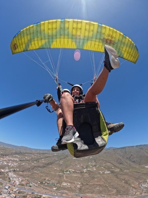 Paragliding flight with a Spanish Champion 2021/2022. - What it feels like in the air: tandem comfort plus real adrenaline