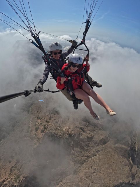 Paragliding flight with a Spanish Champion 2021/2022. - Weight and health limits: who should book, and who should skip it