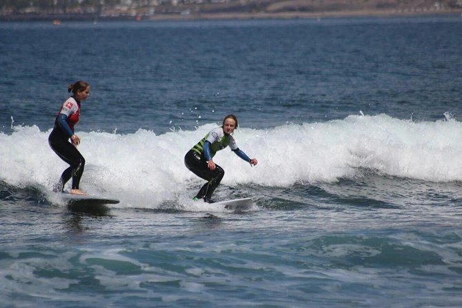 Private Surfing Lesson at Playa de las Américas - Inside the 2 hours: theory, practice, and photo analysis