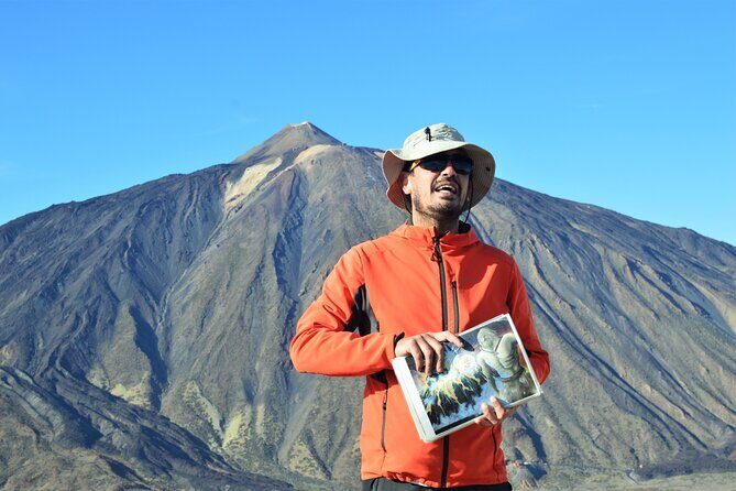 PRIVATE TOUR Teide National Park: Hiking and Stargazing - Teide at Golden Hour: the vibe of this private afternoon