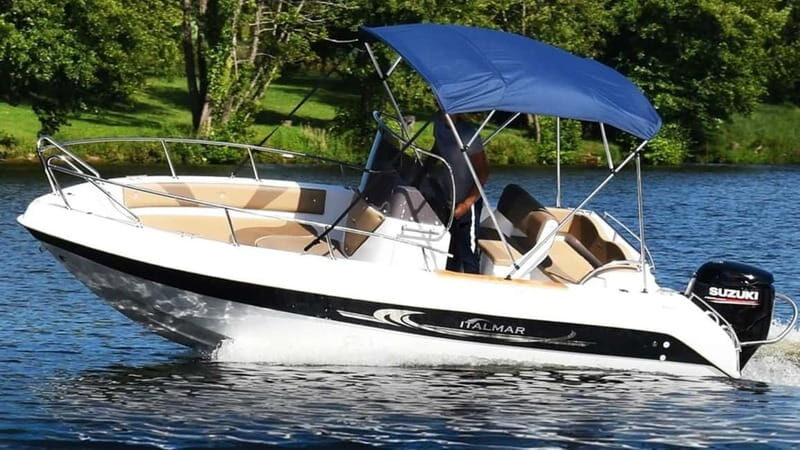 Puerto Colon: License-Free Self-Drive Boat in Tenerife - Finding Gate 3 and getting your briefing with Eric