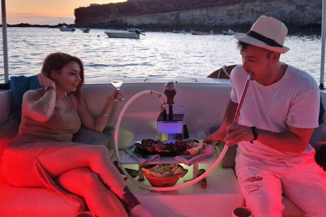 Romantic night ocean boat trip for 2 - Why this Puerto Colón to La Caleta cruise works for a date night