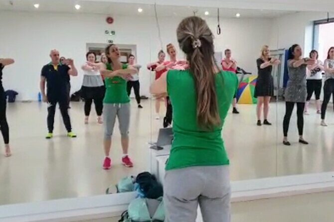 Salsa & Bachata, dance lessons Tenerife south. Have fun and learn - Weather and outdoor lessons: the one practical risk
