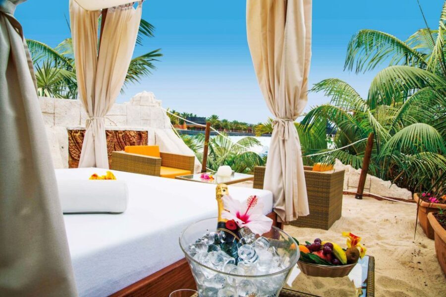 Siam Park Entry Tickets - Food at Siam Park: what to expect, and when upgrades make sense