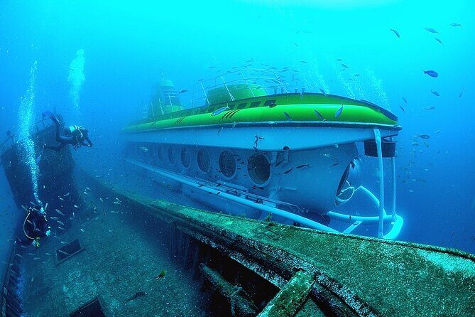 Submarine tour Tenerife: a 1 hour underwater experience - What you experience inside the submarine at Marina Amarilla Golf