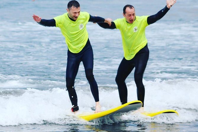 Surf Class Experience in Playa de la Américas - Meeting at Surf Club Salados: check-in without stress