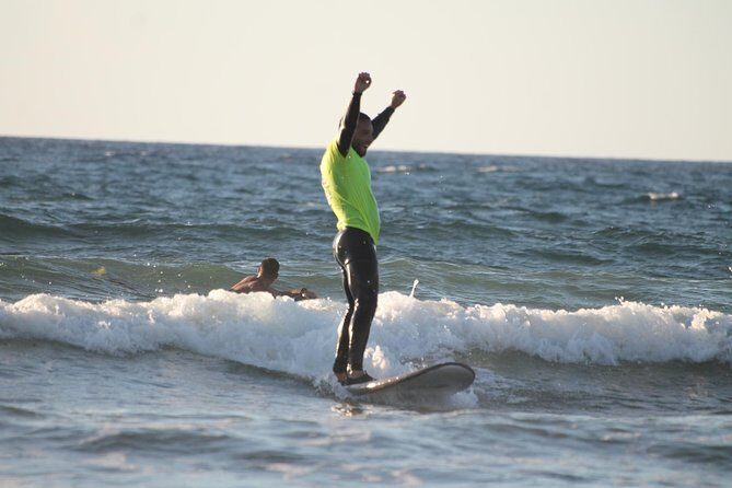 Surf Class Experience in Playa de la Américas - Who should book this surf class in Playa de las Américas