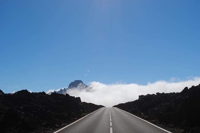 TEIDE NIGHT Astronomy Stargazing Bus Tour, Meal & Drinks included! - Language Expectations: English Is Listed, But Reality Can Vary