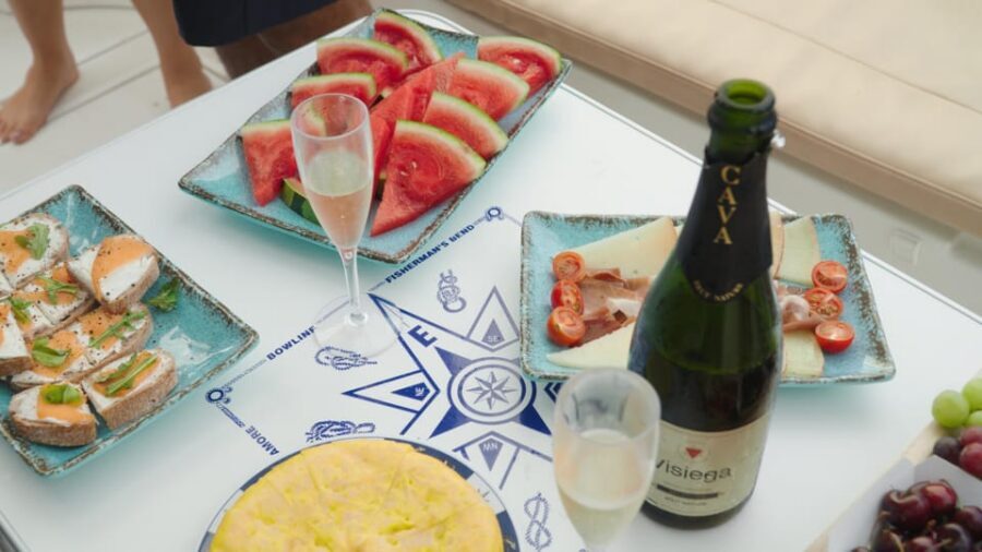 Tenerife: 6 & 8 Hour Private Luxury Motorboat Charter - Who This Luxury Motorboat Charter Fits Best