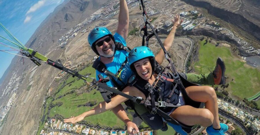 Tenerife: Acrobatic Paragliding Tandem Flight - Comfort, motion sickness, and who should ask for a gentler ride