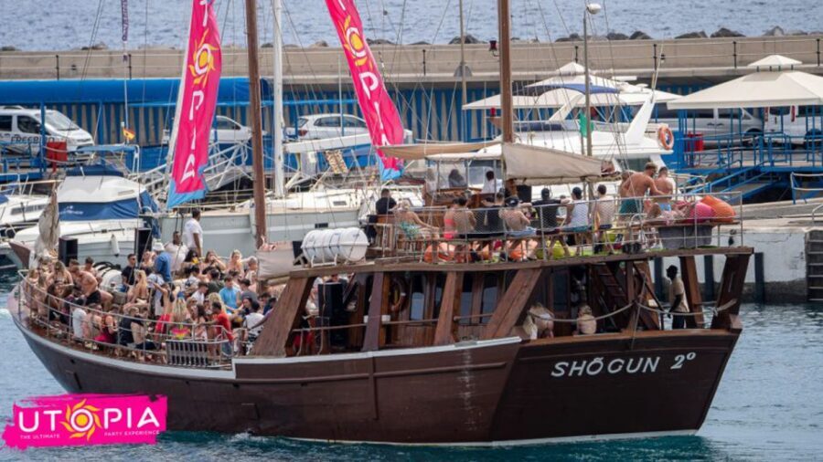 Tenerife: Boat Party with Open Bar and DJs - DJs on deck: house, garage, R&B, and what to do if you want more rap/EDM