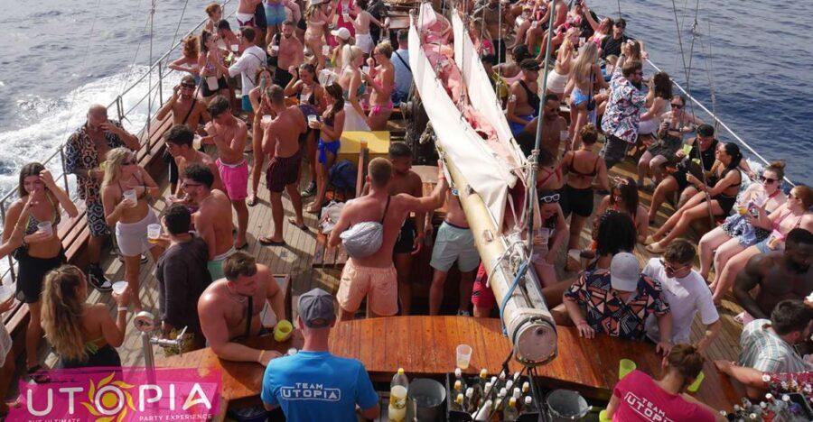 Tenerife: Boat Party with Open Bar and DJs - The pre-party reality: drinks optional, boarding cards included