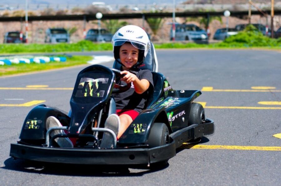 Tenerife: Go Karting Adventure - Entering the race: what you do in those 12 minutes