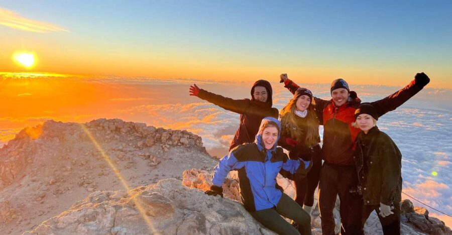 Tenerife: Guided Hike to the Peak of Mount Teide - On the Mountain: Stops, Volcanic Weirdness, and Starry Steps