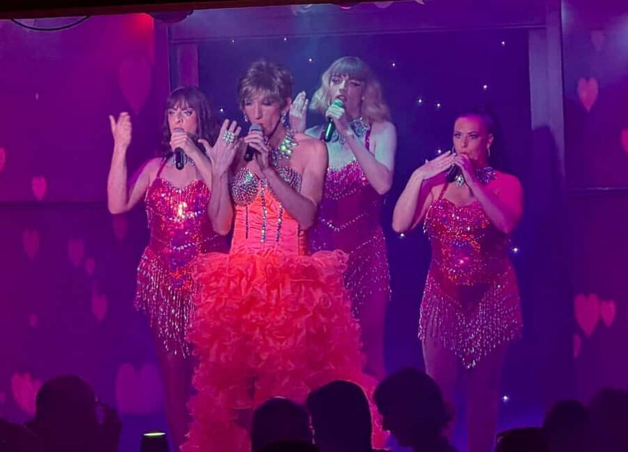 Tenerife: MHT - Music Hall Tavern Comedy Drag Dinner Show - The 3-course dinner menu: what you get and what to expect