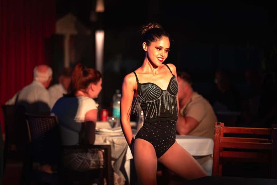 Tenerife : Musical show "the wild south" with dinner and transfer - Mechanical bull: included fun you’ll either love or skip
