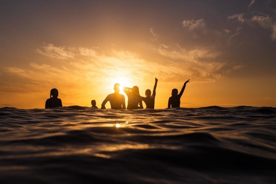 Tenerife: Surf Lesson at Playa de Las Americas - Getting oriented fast: meetup and a focused safety briefing