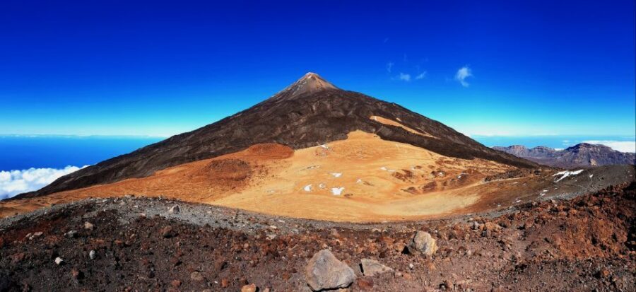 Tenerife: Teide Peak Hiking 3715m - Going up: volcanic ground, traction, and that “we’re above it all” moment