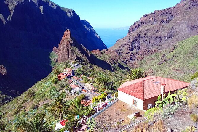 Volcano Teide - Masca ravine. Guided Tour from Puerto de la Cruz - Tenerife - Los Roques de Garcia: A Classic Viewpoint Stop That’s Worth the Camera Time