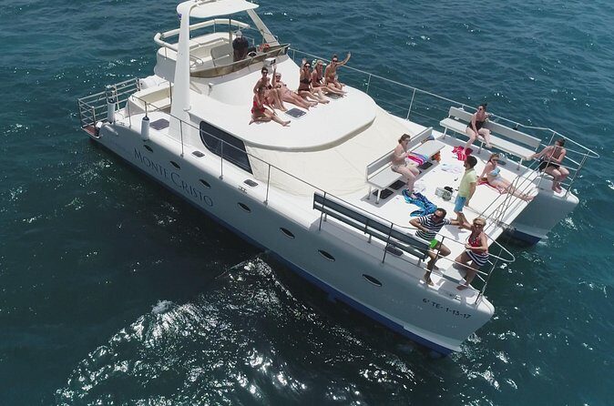 Whale and Dolphin Watching Catamaran with Transfer and Buffet - Drinks and Buffet Tapas: Why the Food Changes the Tone of the Trip